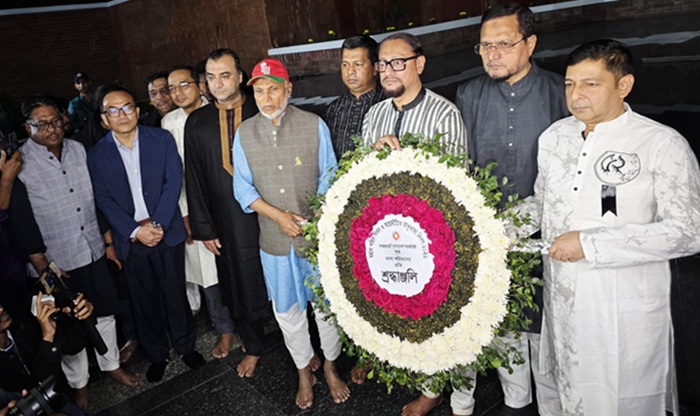 সর্বস্তরে বাংলা ভাষা চালু করতে হবে : মেয়র ডা. শাহাদাত