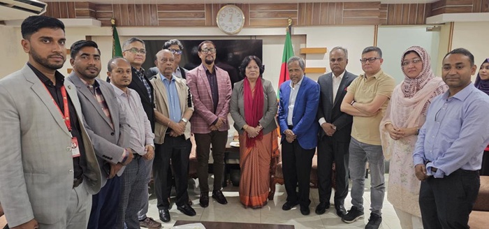 চট্টগ্রামকে হেলদি সিটি বানাতে রেড ক্রিসেন্টকে ভূমিকা রাখতে হবে: মেয়র ডা. শাহাদাত হোসেন