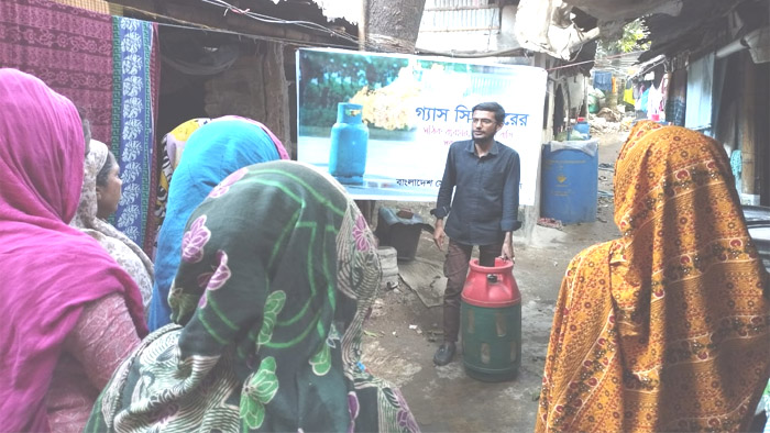 গ্যাস সিলিন্ডার কি আমাদের ঘরের নীরব ঘাতক?