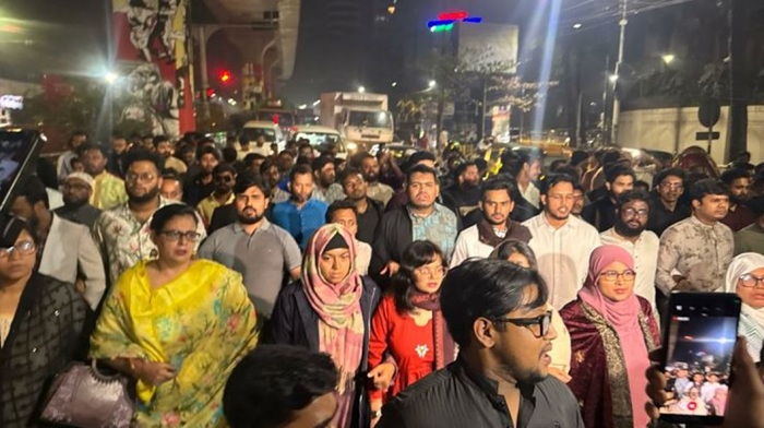 মধ্যরাতে রাজধানীতে এনসিপির বিক্ষোভ মিছিল