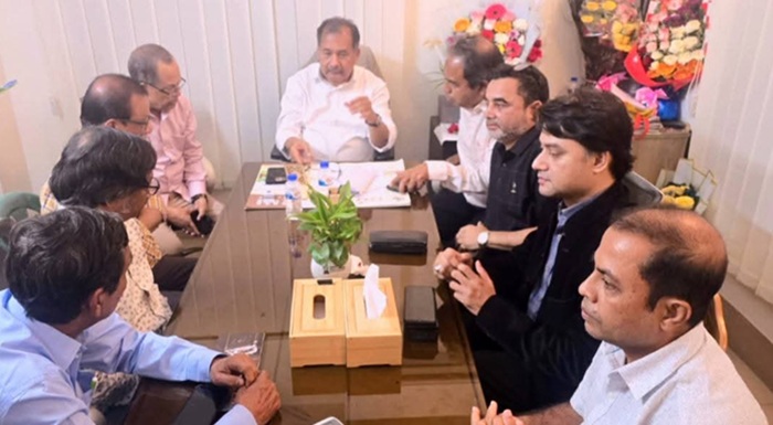 তথ্যমন্ত্রী ও পার্বত্য প্রতিমন্ত্রীর সাথে  চট্টগ্রাম প্রেস ক্লাব ও সিইউজে নেতৃবৃন্দের মতবিনিময়