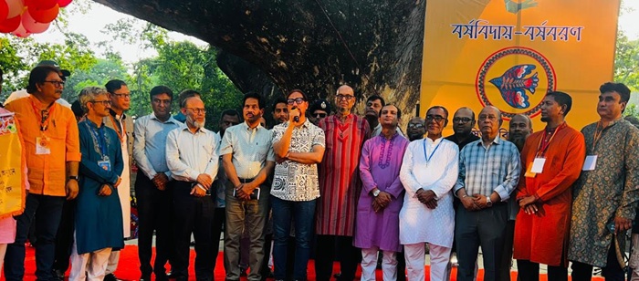 সিআরবি শিরীষতলায় বর্ষবিদায় ও বর্ষবরণে পরিবেশ ও ঐতিহ্য রক্ষার আহ্বান সিটি মেয়রের